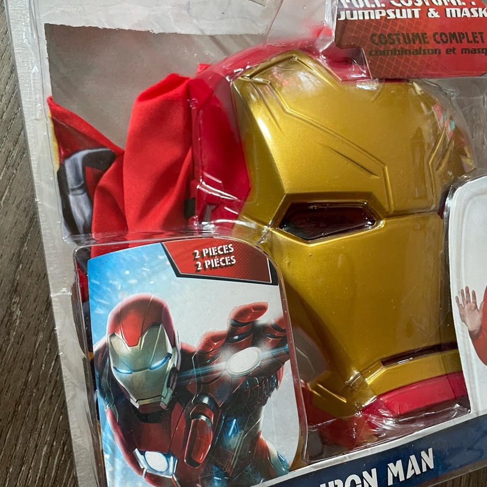Iron man Costume- Size: (8-10) - Picture 3 of 7